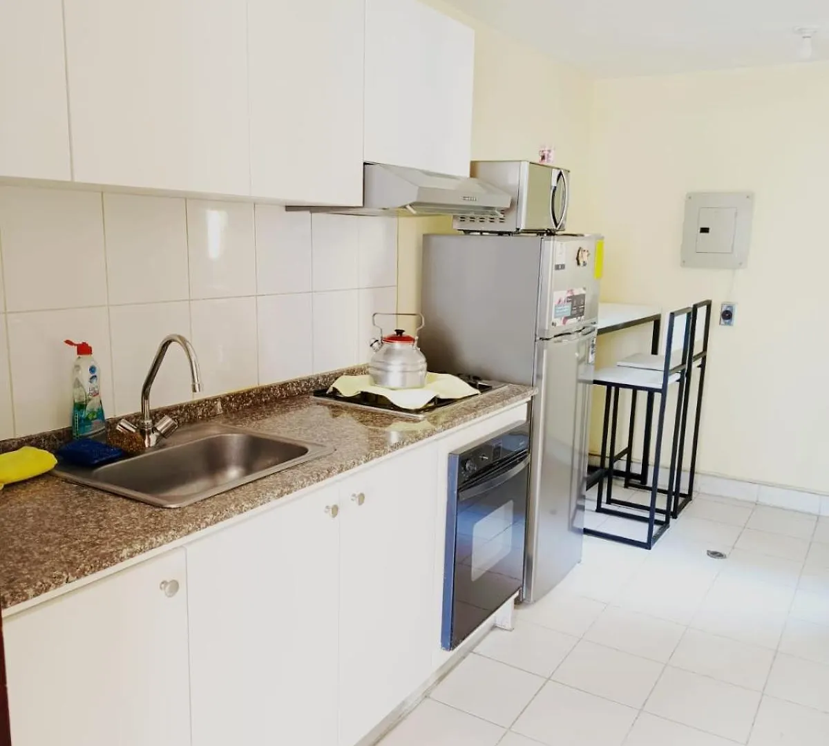 Apartamento El Eden Cerca Embajada Americana Y Solca キト
