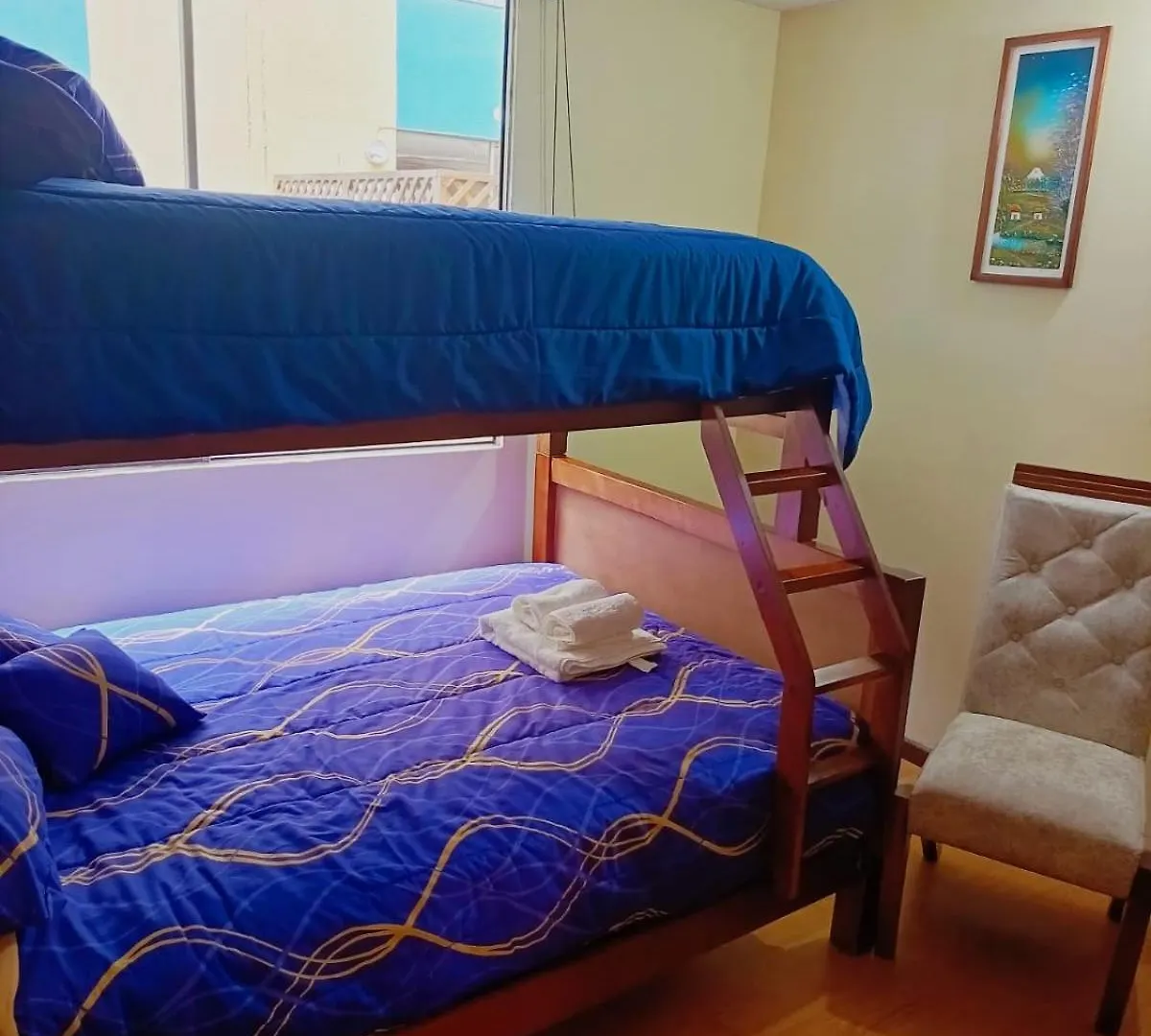 アパート Apartamento El Eden Cerca Embajada Americana Y Solca キト