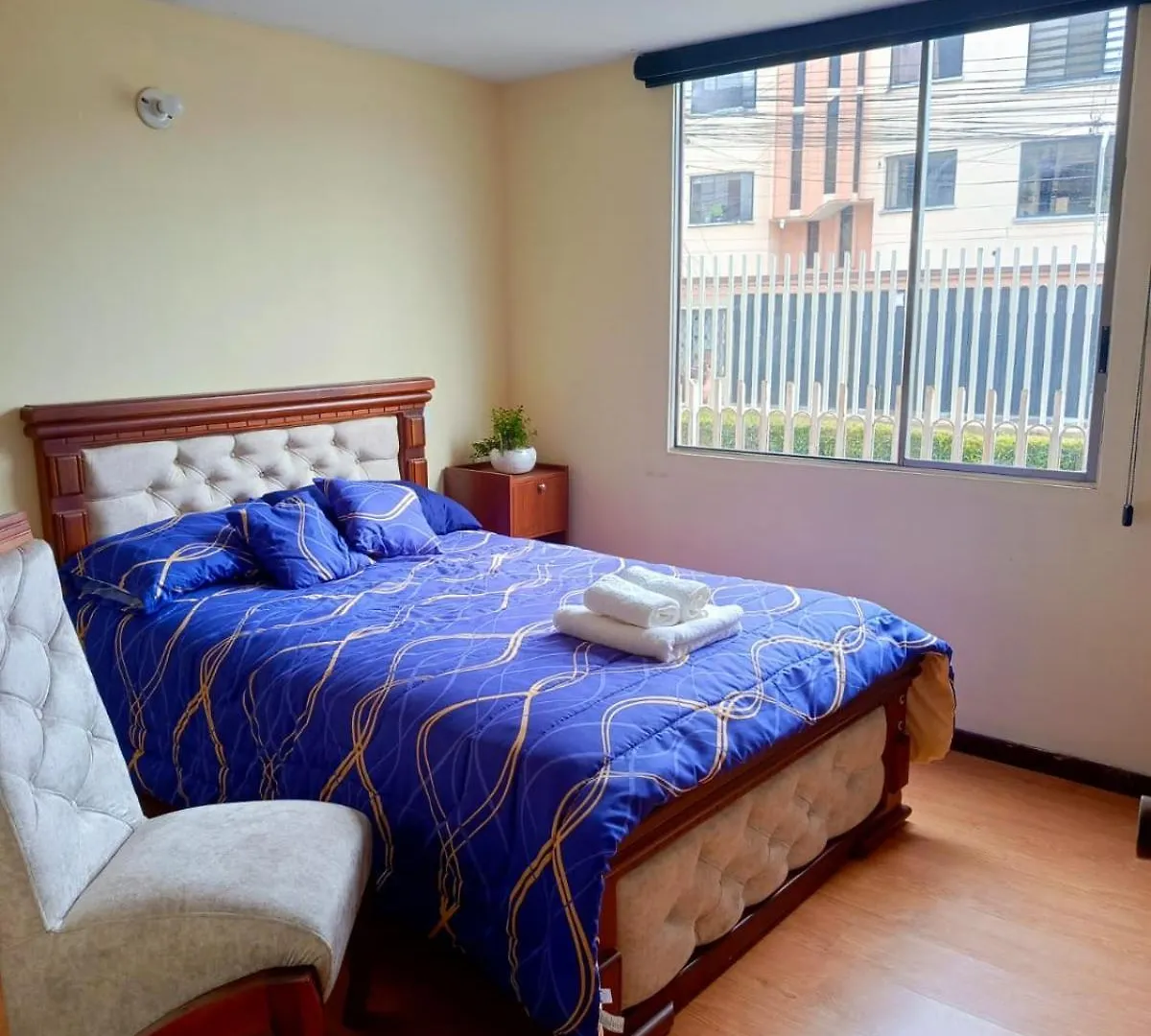 アパート Apartamento El Eden Cerca Embajada Americana Y Solca キト